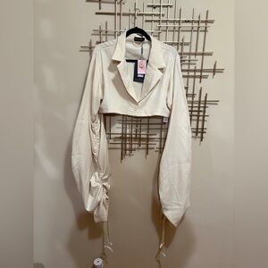 PrettyLittleThing Exaggerated Sleeve Cropped Blazer